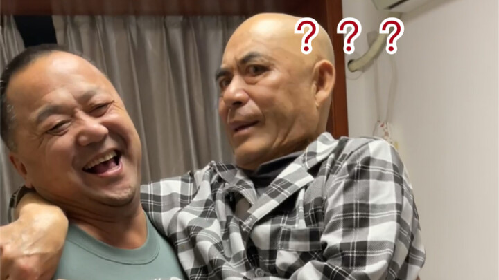 当我在爷爷奶奶屋里打地铺时