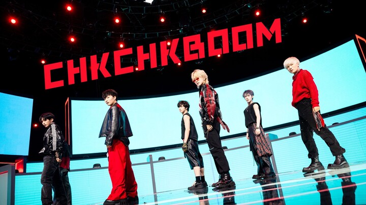 帅恍惚了！震感强烈的Stray Kids-CHK CHK BOOM 舞蹈翻跳公演【KDC公演舞台】