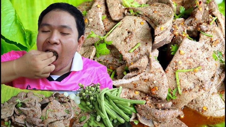 ก้อยตับหวาน! หวานจ้วย แกล้มบักแข้งขม(มะแว้ง) ขมๆ แซ่บคักขนาด