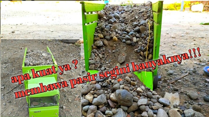 Miniatur Truk Muatan Full Pasir