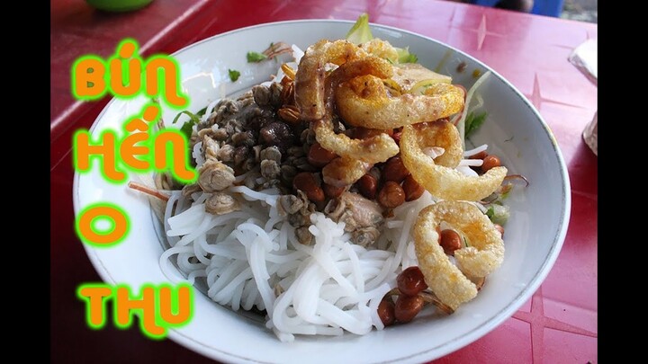 Quán ăn món Huế ngon nức tiếng "có tuổi nhưng không có tên" ở Sài Gòn
