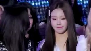 I can smell the vinegar through the screen~ #rosé #jennie #jisoo #lisa #blackpink