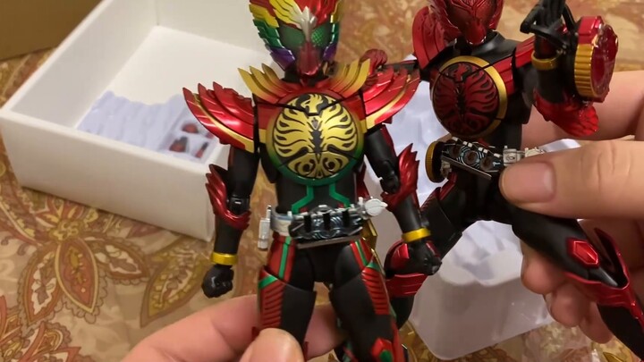 Mở hộp "Ultimate Fast Man" khắc xương thật Kamen Rider OOO Eternal Bird SHF