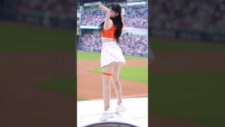 눈빛부터 미쳐버린 허리춤 하지원 치어리더 Ha Jiwon Cheerleader