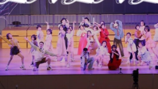 [Gala Tahun Baru Klub Tari Jalanan Sekolah Menengah No. 1 Fuzhou 2024] "LA LA LAND" - "Tepuk tangan 