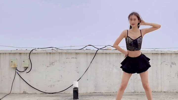 [Viên Khoai Môn] Điều kiện để yêu em là gì? "Điều kiện yêu" của BESTie nhảy trên sân thượng mà không
