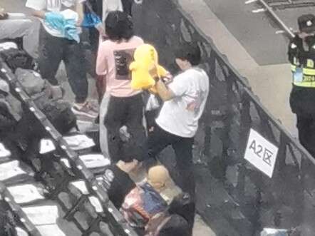 The first row of the Huluo backstage is the god of milk dragon