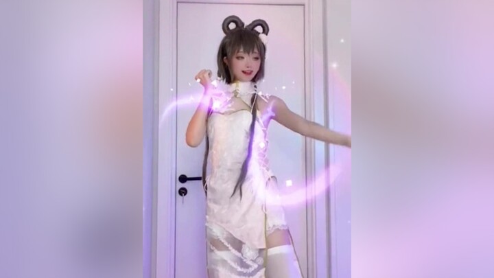 xuhuong cosplay girl