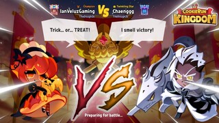 Crunchy Chip Cookie vs. Pumpkin Pie Cookie! 1v1 ⚔️