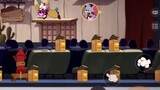 Tom and Jerry Mobile Game: 100 mechanical cats are placed in the swimming pool of a summer cruise sh