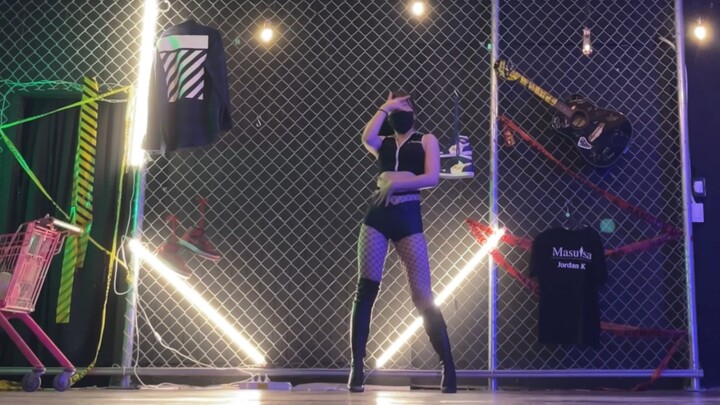 City girl should dance in the city