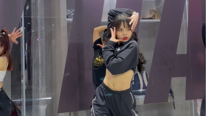 Desert Snake Sissi ออกแบบท่าเต้นโดย Blackpink remix