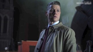 [Gotham] Sau khi Gotham bị chính phủ tuyên bố là khu vực cấm, Barbara the Penguin, Frozen, Firefly v