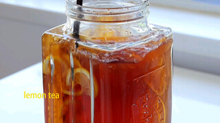 Making a Cup of Icy and Cool Lemon Tea