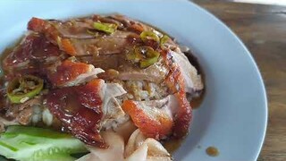 Roasted duck on rice in Thailand ข้าวหน้าเป็ด ข้างๆ สยามพรีเมี่ยมเอ้าท์เลต