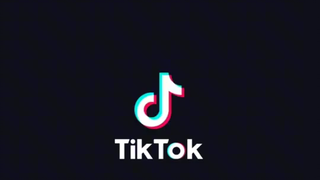 HOT TIKTOKER