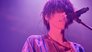 Begitu penuh kasih sayang hingga merusak suaraku! Kenshi Yonezu menyanyikan "Lemon" secara live untu