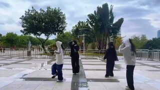Whiplash Blindfold Challenge: Each Dances Its Own