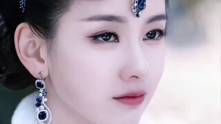 Cô ấy là một vị thánh đã tự nguyện chết vì lợi ích của những người bình thường trên thế giới.