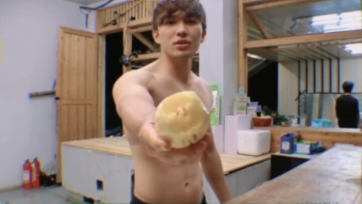 Do you think Sanzi got up in the middle of the night just to treat us to ginseng fruit? ! ! Director