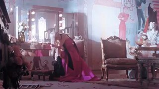 ROSÉ ON THE GROUND OFFICIAL MUSIC VIDEO