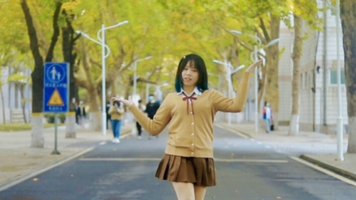 【Bamboo】Dancing in a love cycle on the road with the most people in the school