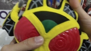 This plush toy can talk?! Kamen Rider Kiva III plush doll review