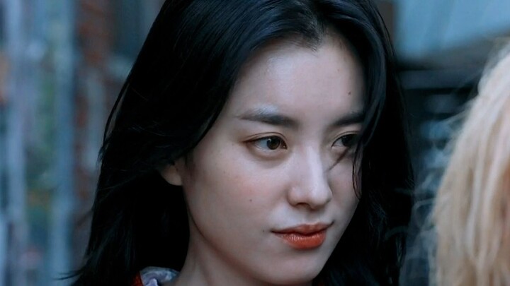 "Semakin cantik seorang wanita, semakin berbahaya dia." Wajah ini penuh dengan cerita... [Han Hyo Jo
