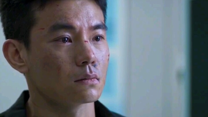 张警官抢救无效下线，哇，的一声哭了出来