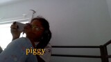 playing piggy