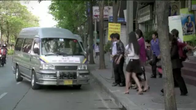 ตัวอย่างภาพยนตร์ รถไฟฟ้ามาหานะเธอ BTS Bangkok Traffic Love Story (Official Trailer)