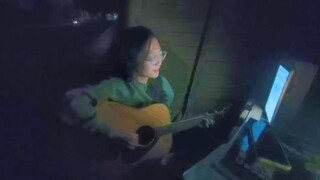 草原小姐姐吉他翻唱乌兰巴托的夜 内蒙古游子思乡情切