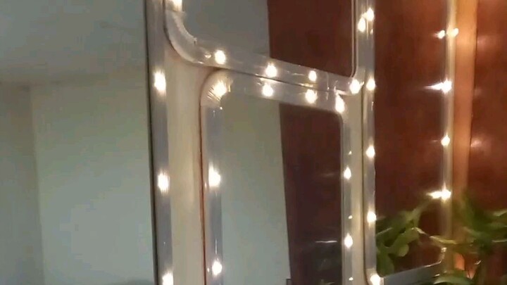 DIY vanity merror for only 400 pesos