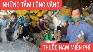 Đến thăm cơ sở thuốc nam mới biết sự cực khổ của các cô chú làm ra viên thuốc để cho bà con