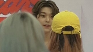 [BOYSTORY] Bagaimana rasanya menemukan klip telinga yang saya ambil dan mengembalikannya kepadanya s
