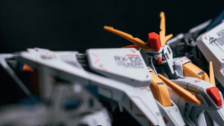 การประกอบกันดั้ม HG Cossey จาก Bandai