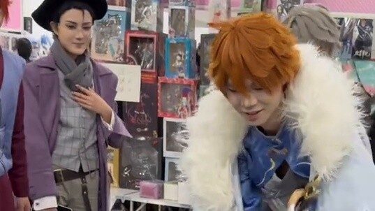 Sakura's inner thoughts: How can I steal Gaara's gourd?