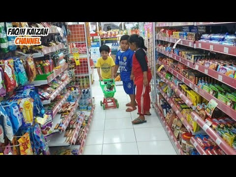 Faqih ke alfamart bersama teman