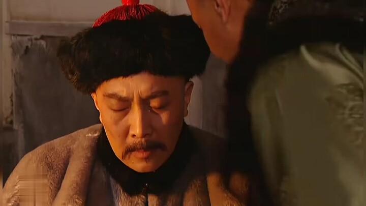The fourth master broke into the clan house and found the poor old Thirteenth Brother, begging him t