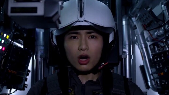 หุ่นยนต์ที่ปรากฏใน Ultraman Zeta PV คือใคร?