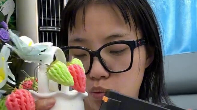 Gây sát thương cho mẹ 1000, tự gây sát thương 800