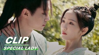 Song Zhu Almost Fell off the Tree, but Xiao Yu Caught Her in Time | Special Lady EP04| 陌上人如玉 | iQIYI