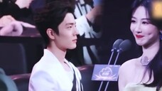 เซียวจ้านและหยางซีหลีกเลี่ยงความสงสัยในคืน Weibo โดยปริยาย ให้ความสนใจกับรายละเอียดนี้ จึงตกลงกัน