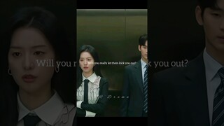 Only she can🎭🤣bully him🔥#shorts #kdrama #kimsoohyun #kimjiwon #queenoftears #netflix #viral