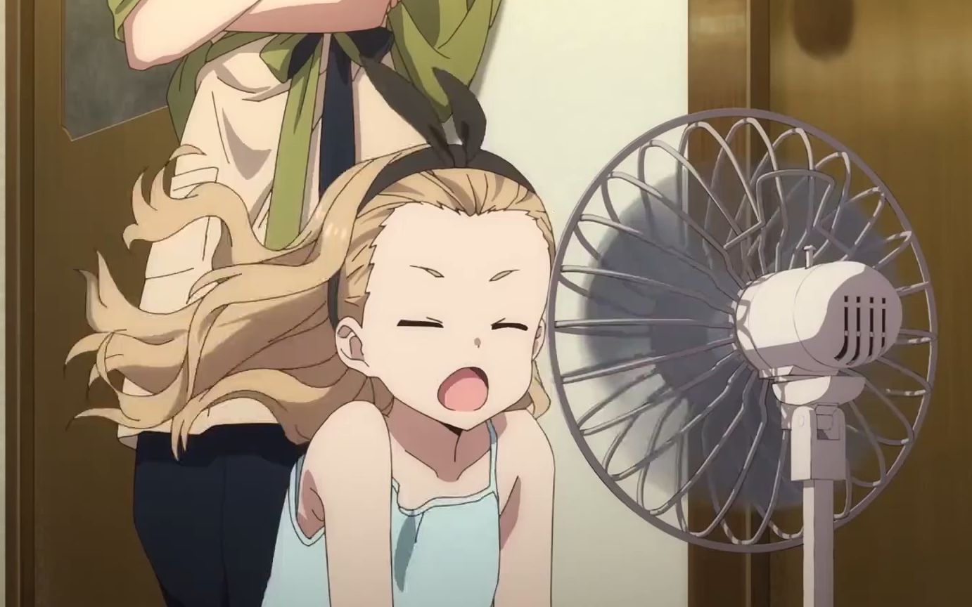 Lycoris Recoil] The walnut is just blowing the fan~ - BiliBili