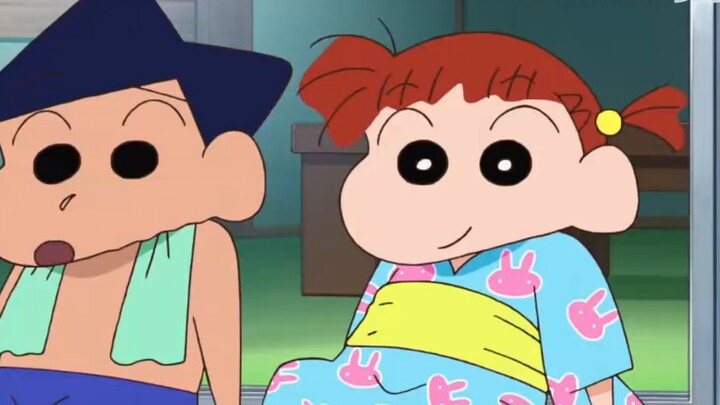 Dinosaur Nana accidentally hurts Shin-chan while catching a butterfly, Shin-chan bleeds but says he 