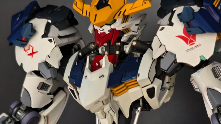 หลังจากผ่านไปกว่า 1 ปี ในที่สุดสามีของนักสร้างโมเดลของฉันก็สร้างตัว Gundam GK Wolf King เสร็จเสียที 