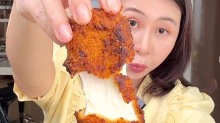 Mozzarella stick … bikin sendiri gampang … biasa sih pakai cocolan lagi ranch dipping gitu …