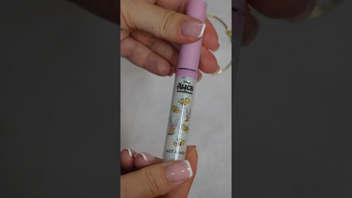 Unboxing wet n wild Alice in Wonderland glitter mascara #wetnwild #aliceinwonderland #glittermascara