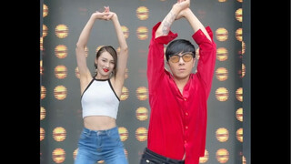 Come on, if you think Peng Ge’s twist is good, click 1, if you think Yan Zhen’s twist is good, click